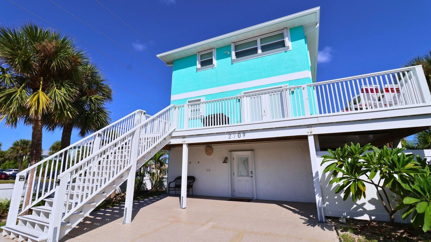 Deja Blue Vacation Rental